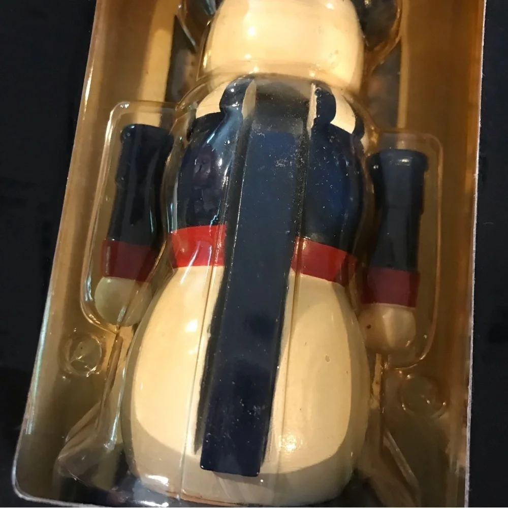 🏈NFL New Giants Snowman Nutcracker